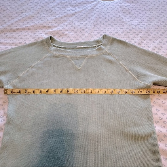 J. Crew Women’s Mint Green Medium Lightweight Sweater - Picture 3 of 4